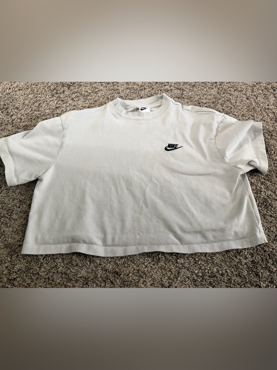 Nike Tops - Nike Crop